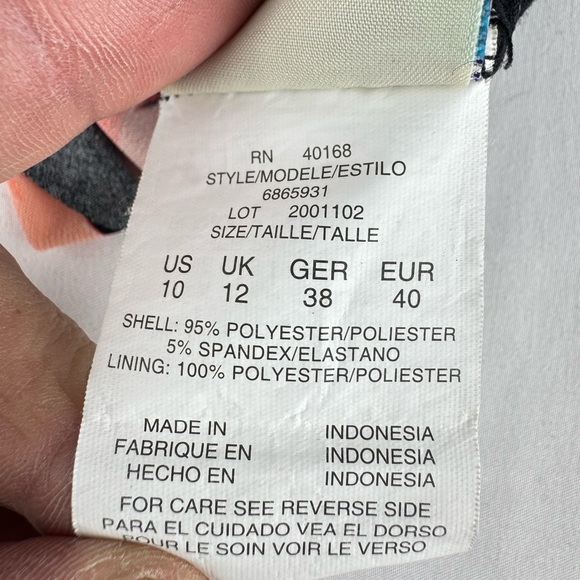 Caribbean Joe Island Supply Co Floral Tankini Top with Built in Bra - Picture 6 of 6